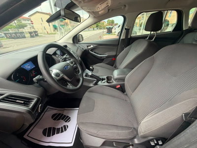 Ford Focus Station Wagon 1.6 TDCi 115 CV SW Titanium (16)