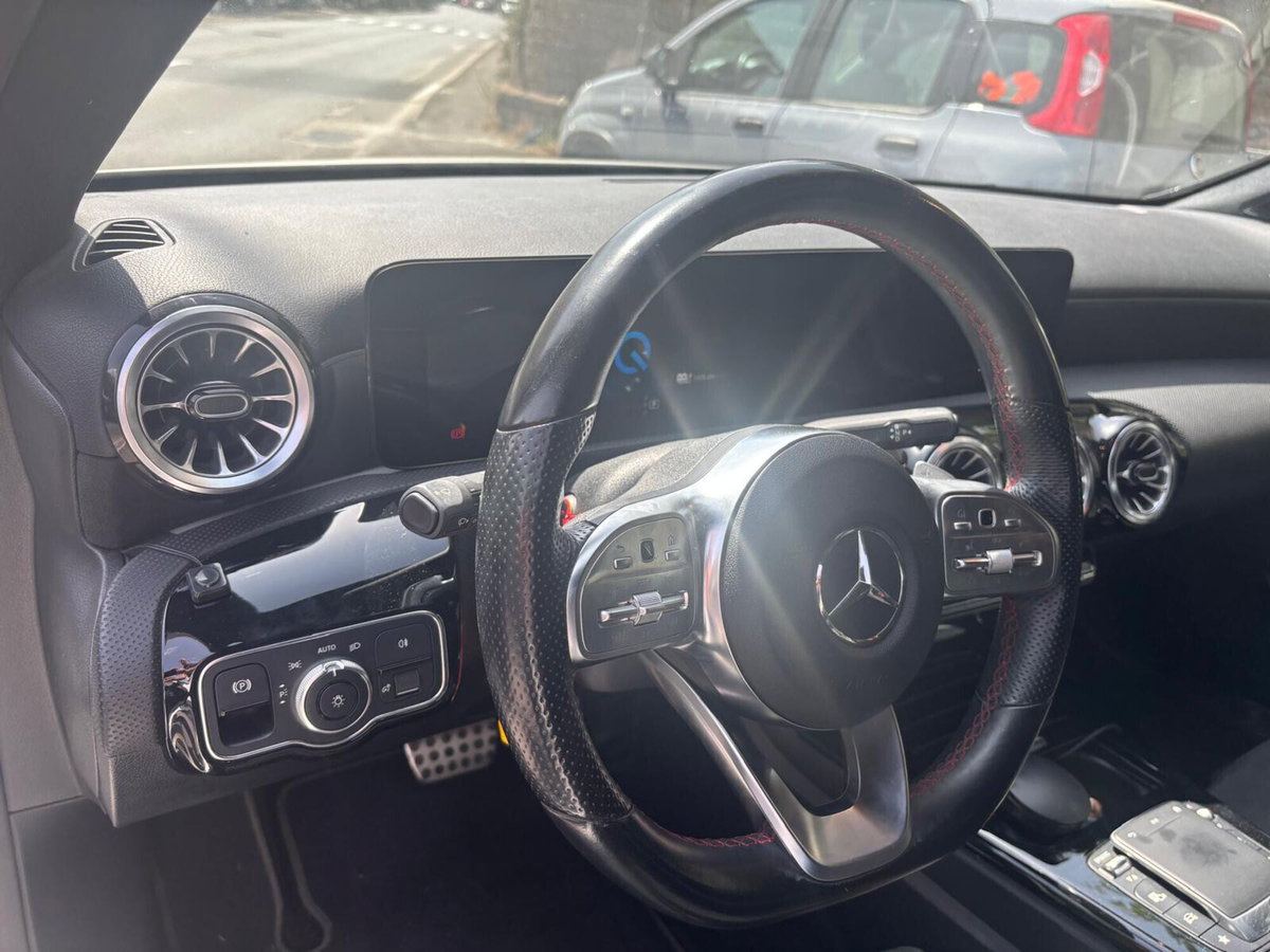 Mercedes-Benz Classe A 250 e Automatic EQ-Power Premium (10)