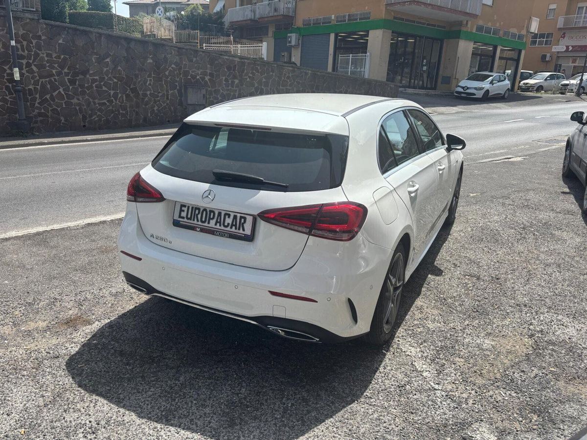 Mercedes-Benz Classe A 250 e Automatic EQ-Power Premium (3)