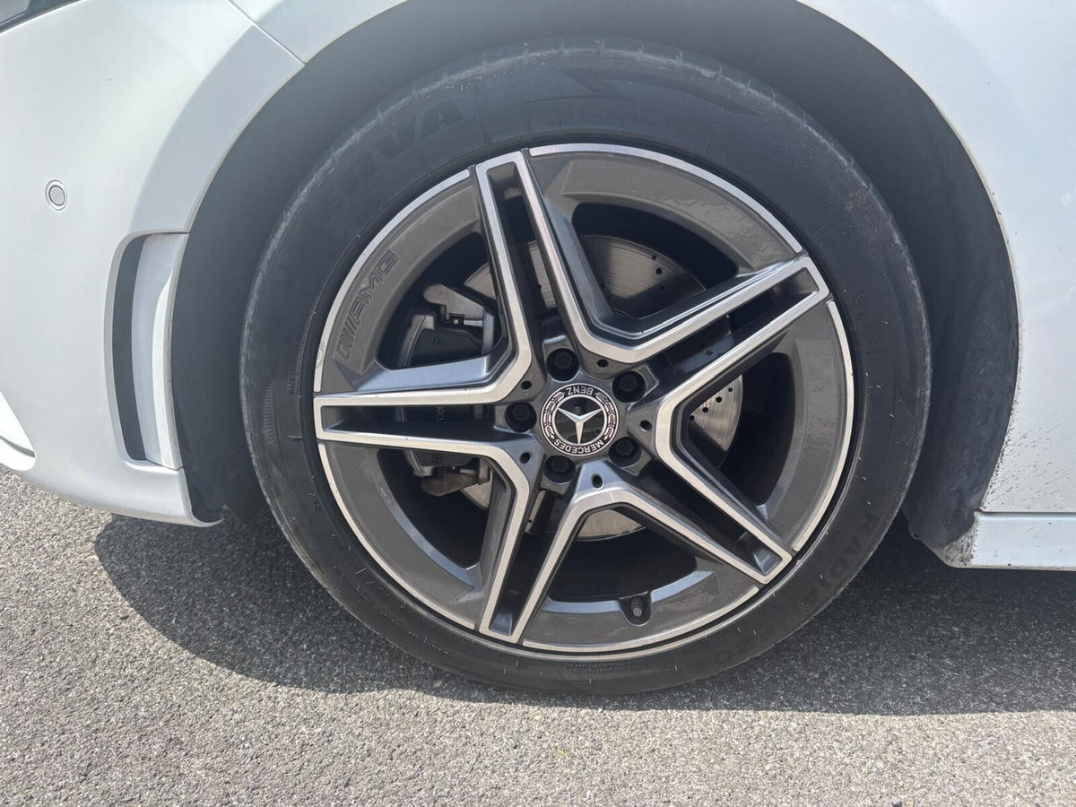 Mercedes-Benz Classe A 250 e Automatic EQ-Power Premium (5)