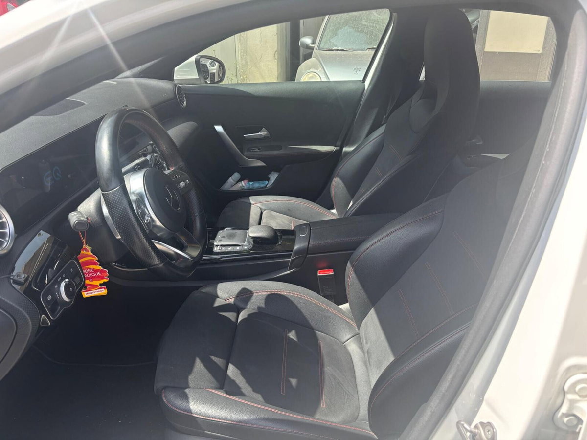 Mercedes-Benz Classe A 250 e Automatic EQ-Power Premium (7)