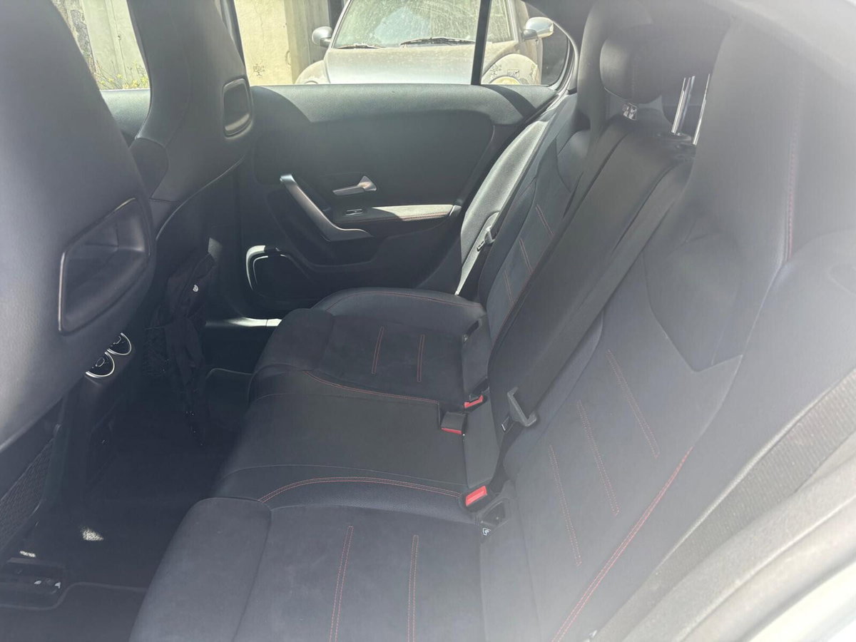 Mercedes-Benz Classe A 250 e Automatic EQ-Power Premium (8)