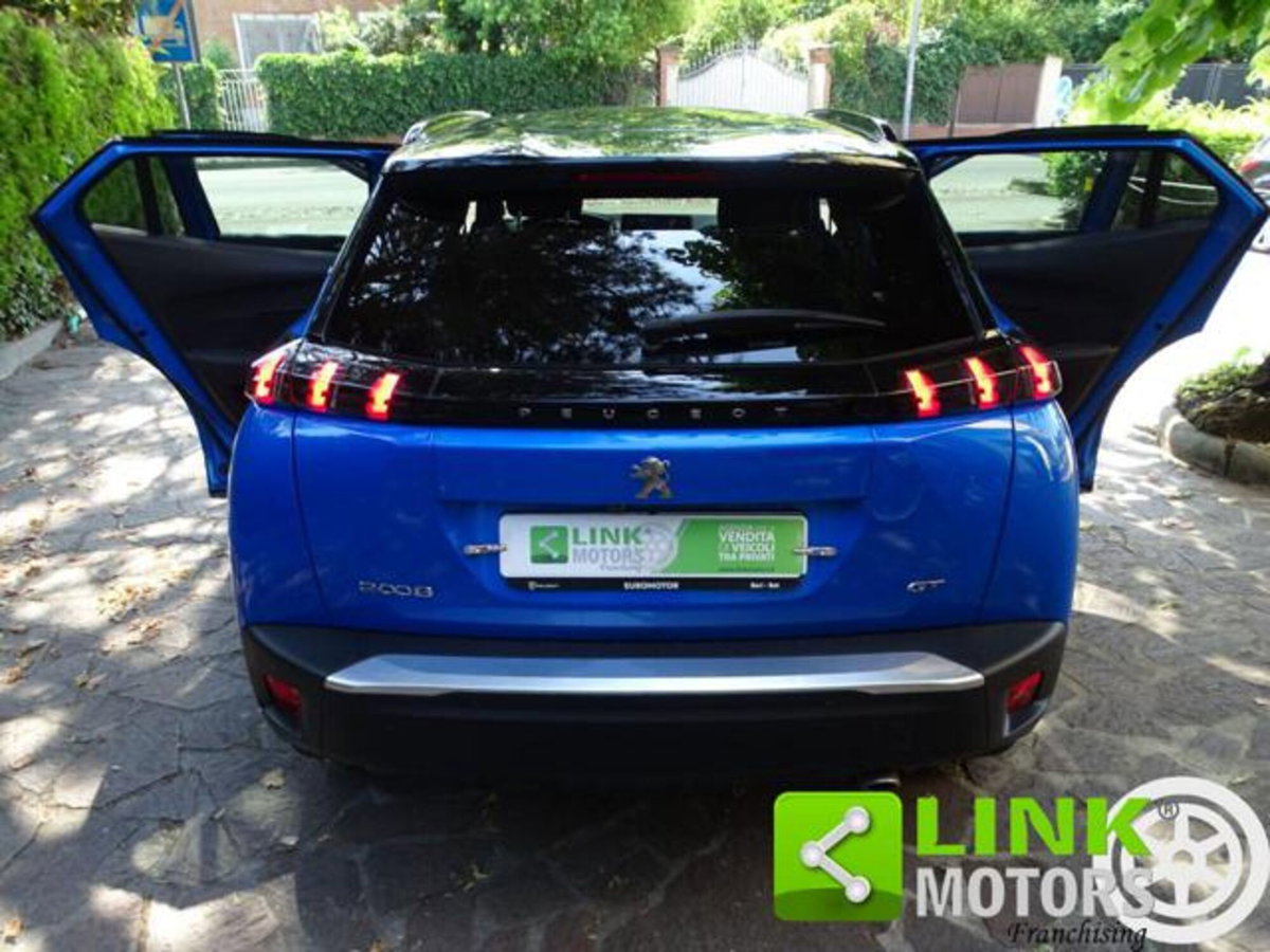 Peugeot 2008 BlueHDi 110 S&S GT (11)