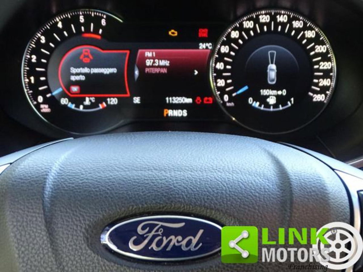 Ford Edge 2.0 TDCI 210 CV AWD S&S Powershift ST Line (14)