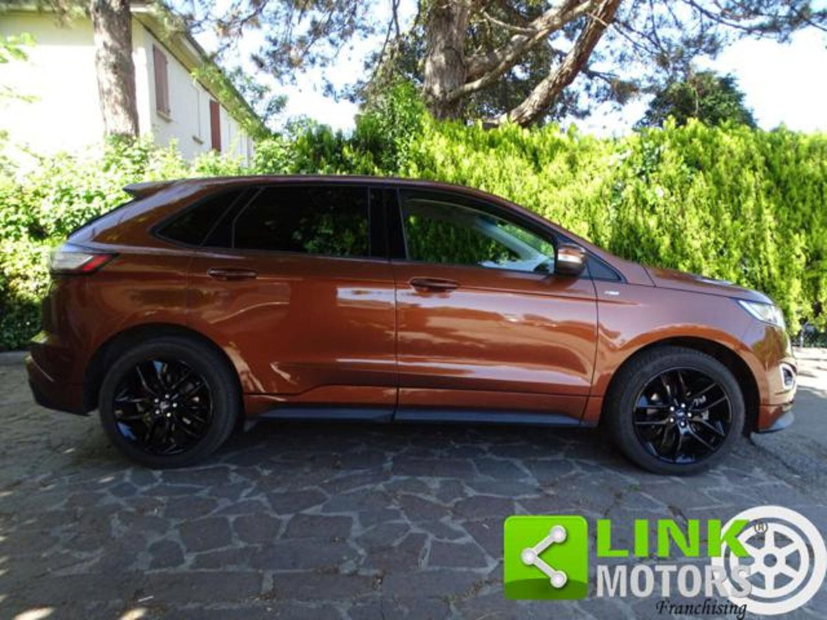 Ford Edge 2.0 TDCI 210 CV AWD S&S Powershift ST Line (3)