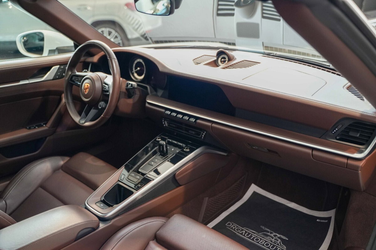 Porsche 911 Cabrio Targa 3.0 4 auto (16)