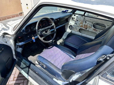 Porsche 911 Coupé Carrera 3.2 (3)