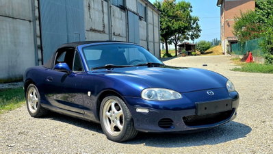 Mazda MX-5 1.6i 16V cat Naked (5)