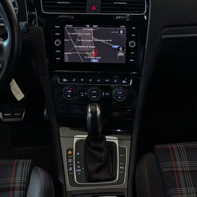 Volkswagen Golf GTI Performance 2.0 245 CV TSI DSG 5p. BMT (9)