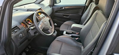 Opel Zafira 1.9 CDTI 120CV Cosmo (5)