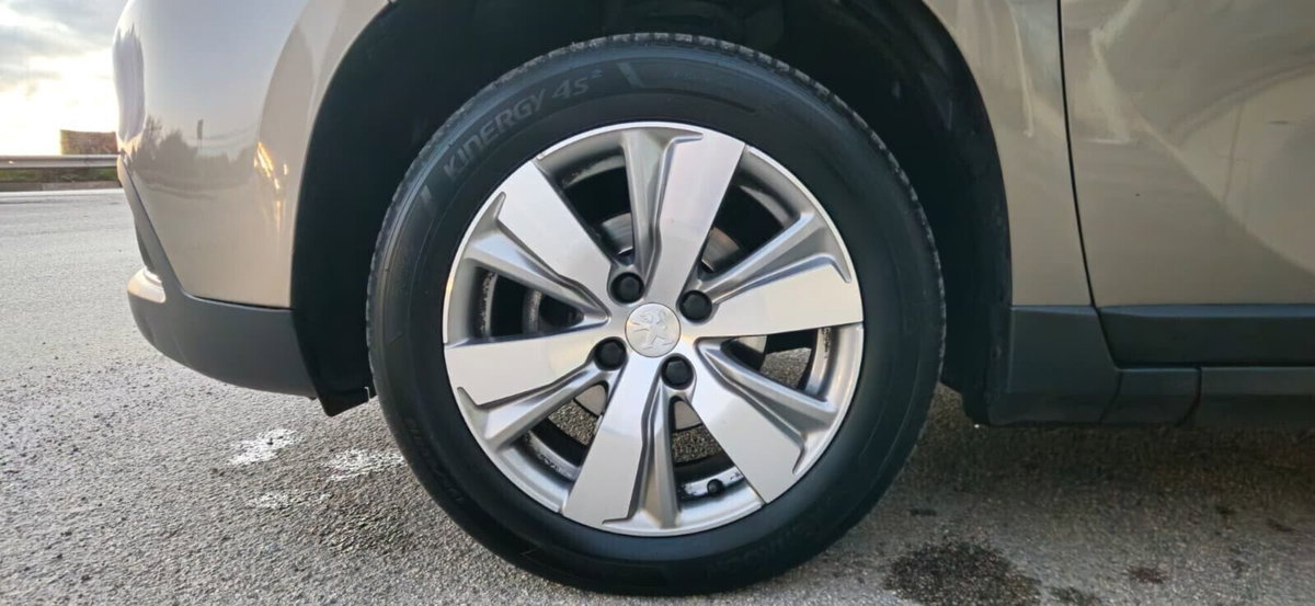 Peugeot 2008 100 Allure (16)