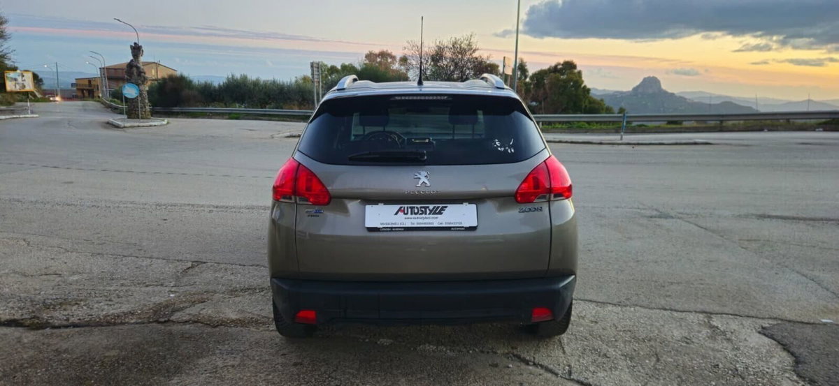 Peugeot 2008 100 Allure (4)
