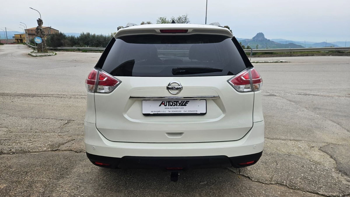 Nissan X-Trail 1.6 dCi 4WD Tekna (4)