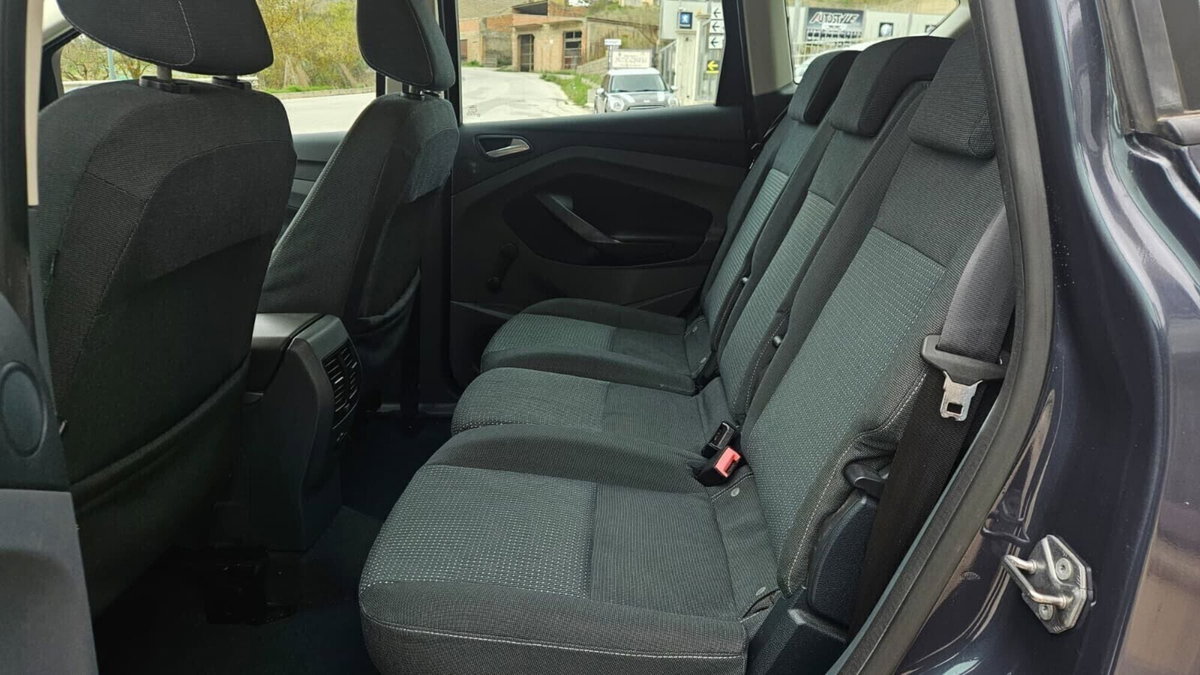 Ford C-Max 1.6 TDCi 115CV Titanium (6)