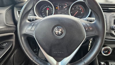 Alfa Romeo Giulietta 1.6 JTDm Super 120cv (11)