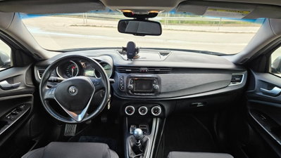 Alfa Romeo Giulietta 1.6 JTDm Super 120cv (7)