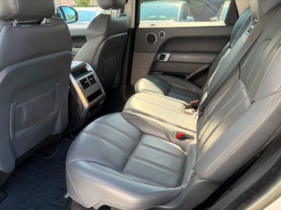 Land Rover Range Rover Sport 3.0 TDV6 HSE (10)