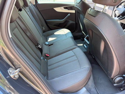 Audi A4 Avant 30 TDI/136 CV S tronic Business Advanced (12)