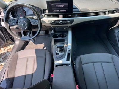 Audi A4 Avant 30 TDI/136 CV S tronic Business Advanced (13)