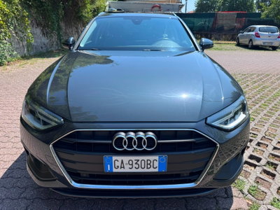 Audi A4 Avant 30 TDI/136 CV S tronic Business Advanced (2)