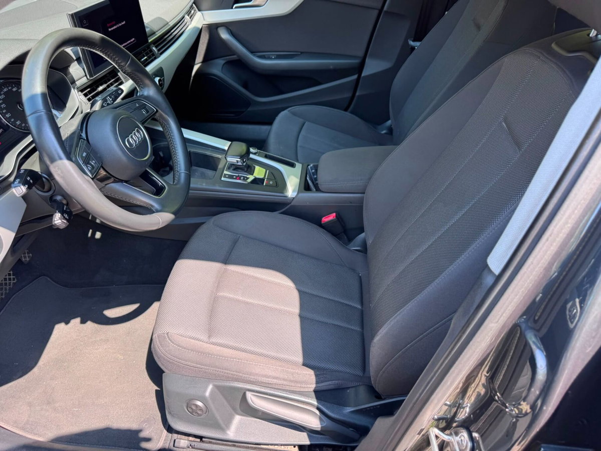 Audi A4 Avant 30 TDI/136 CV S tronic Business Advanced (7)