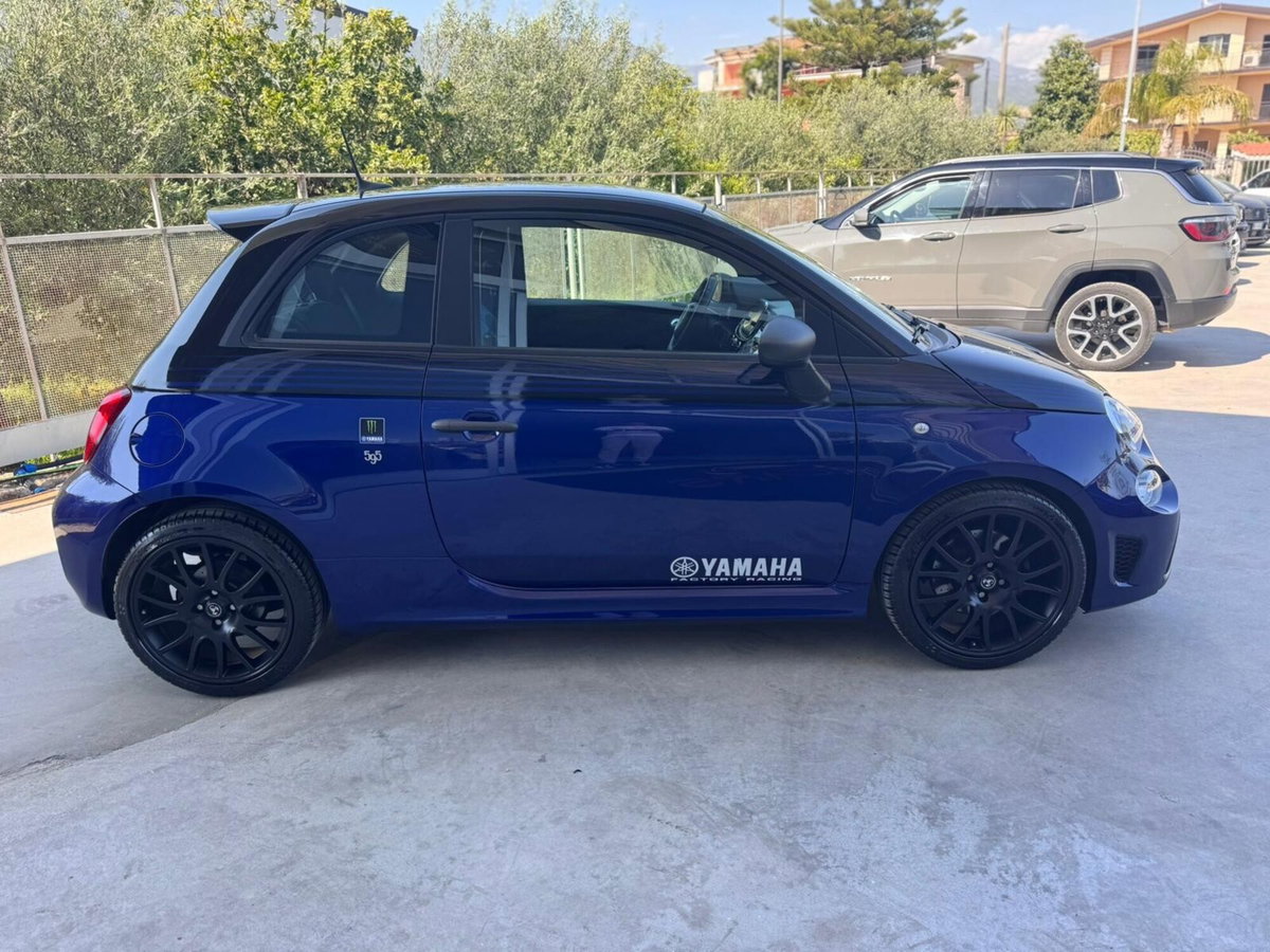 Abarth 595 595 1.4 Turbo T-Jet 165 CV Monster Energy Yamaha (7)