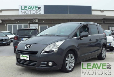 Peugeot 5008 2.0 HDi 150CV Féline (2)
