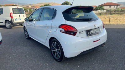 Peugeot 208 100 5 porte Allure (4)