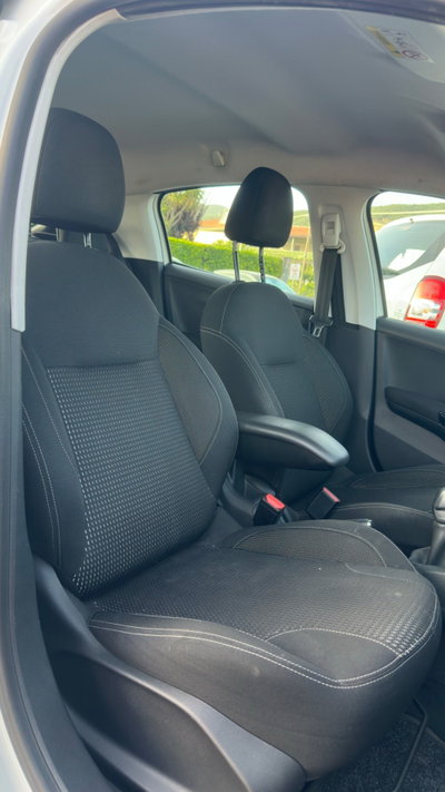 Peugeot 208 100 5 porte Allure (7)