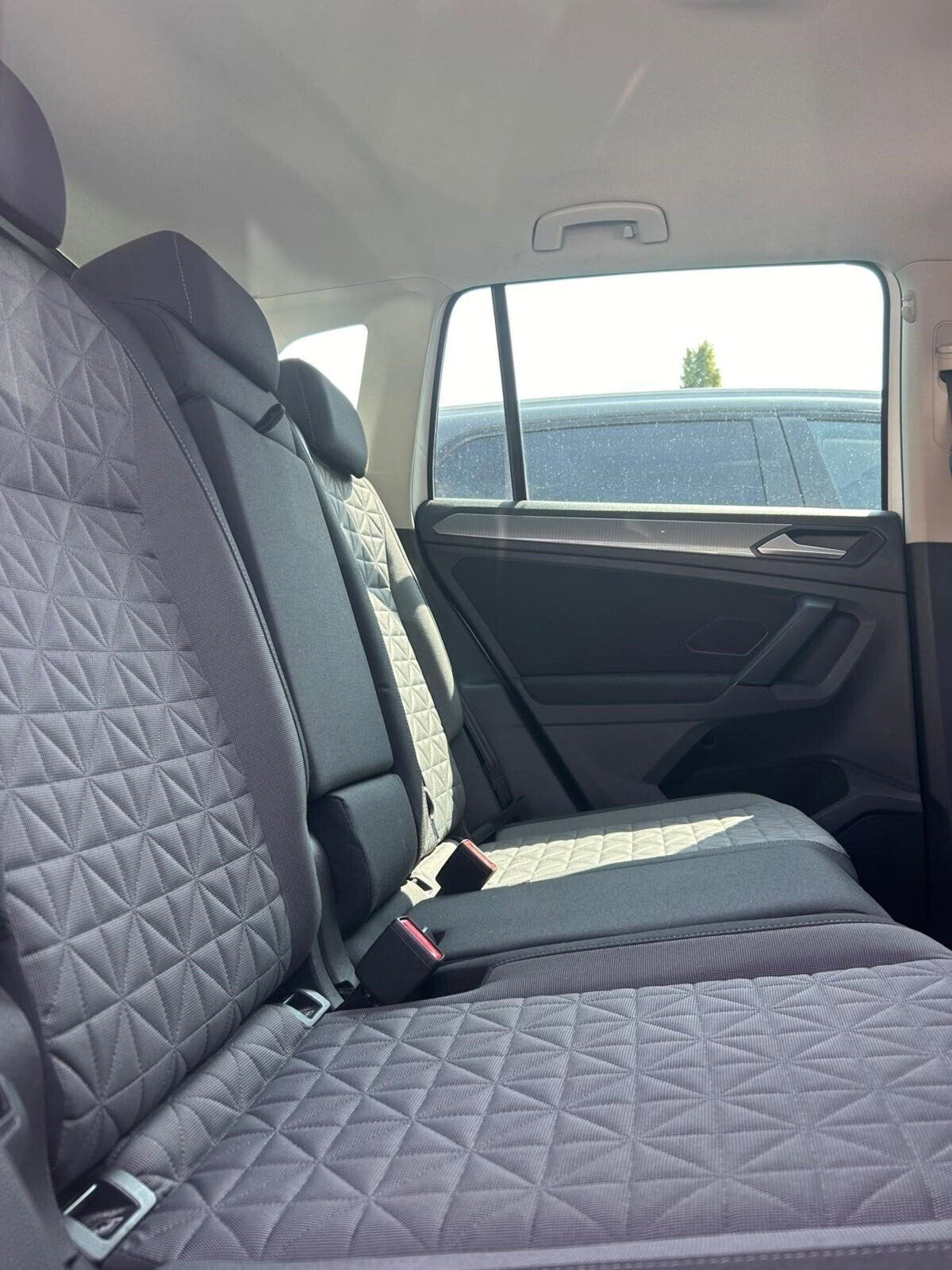 Volkswagen Tiguan Allspace 2.0 TDI SCR DSG 4MOTION Life (13)