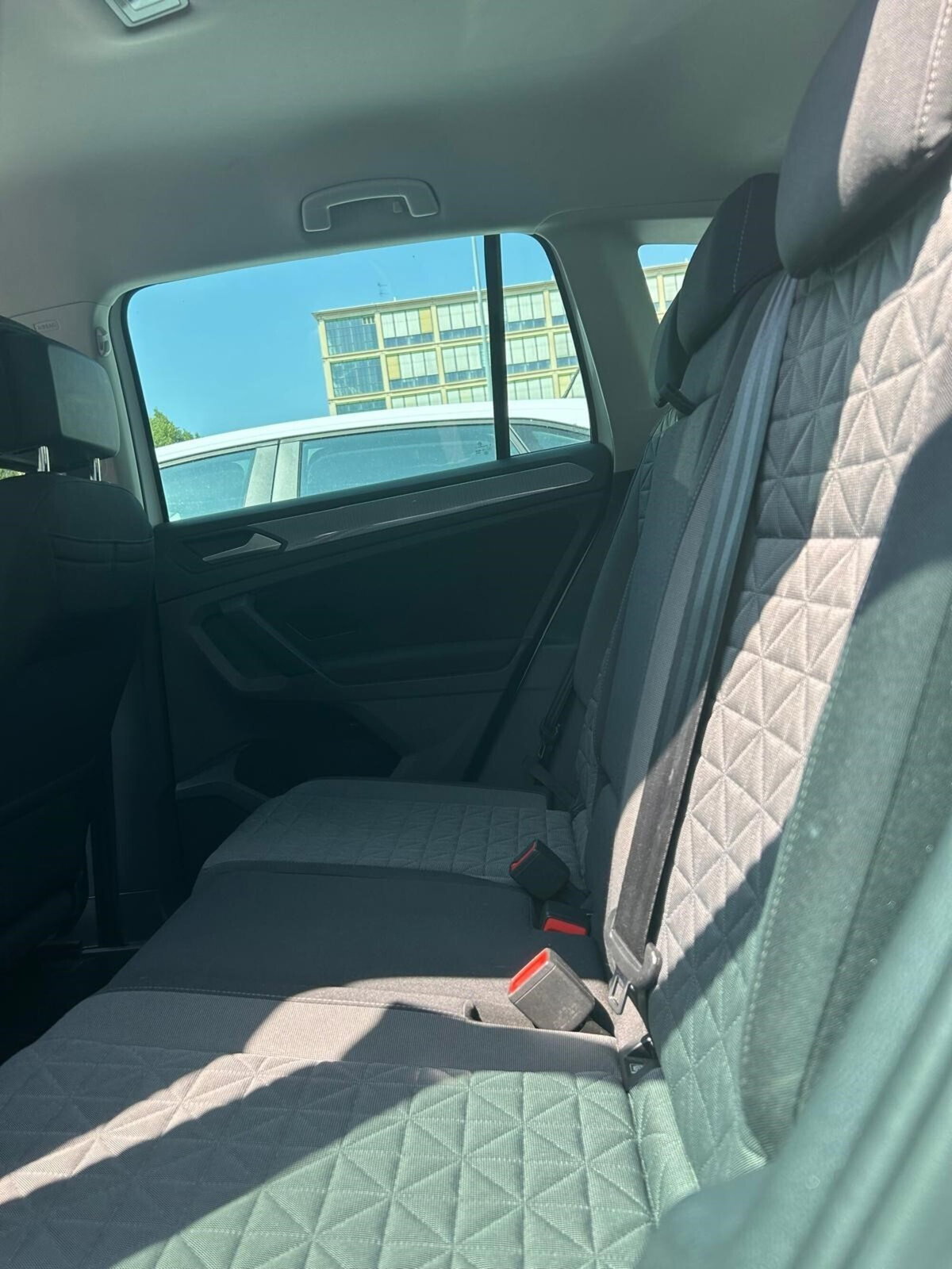 Volkswagen Tiguan Allspace 2.0 TDI SCR DSG 4MOTION Life (14)