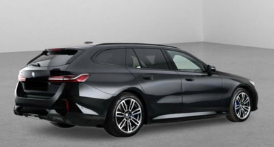 BMW i5 Touring edrive40 MSport Edition (2)