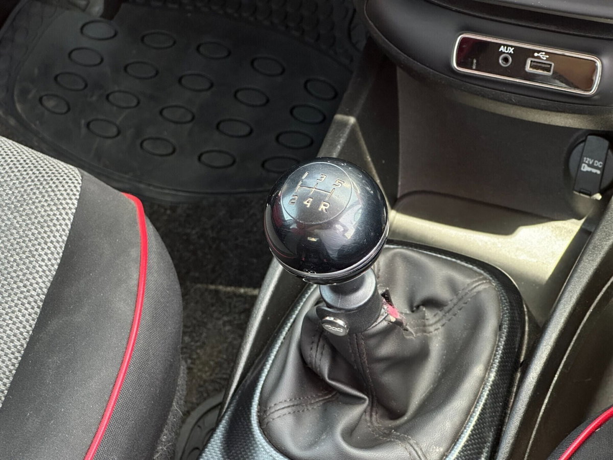 Fiat 500X 1.3 MultiJet 95 CV Pop Star (20)