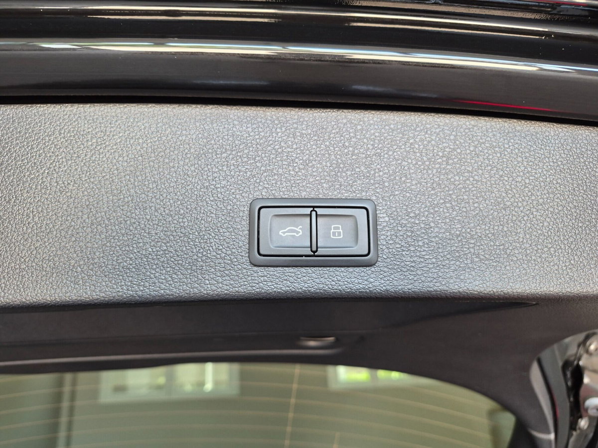 Audi Q2 Q2 35 TFSI Business (13)