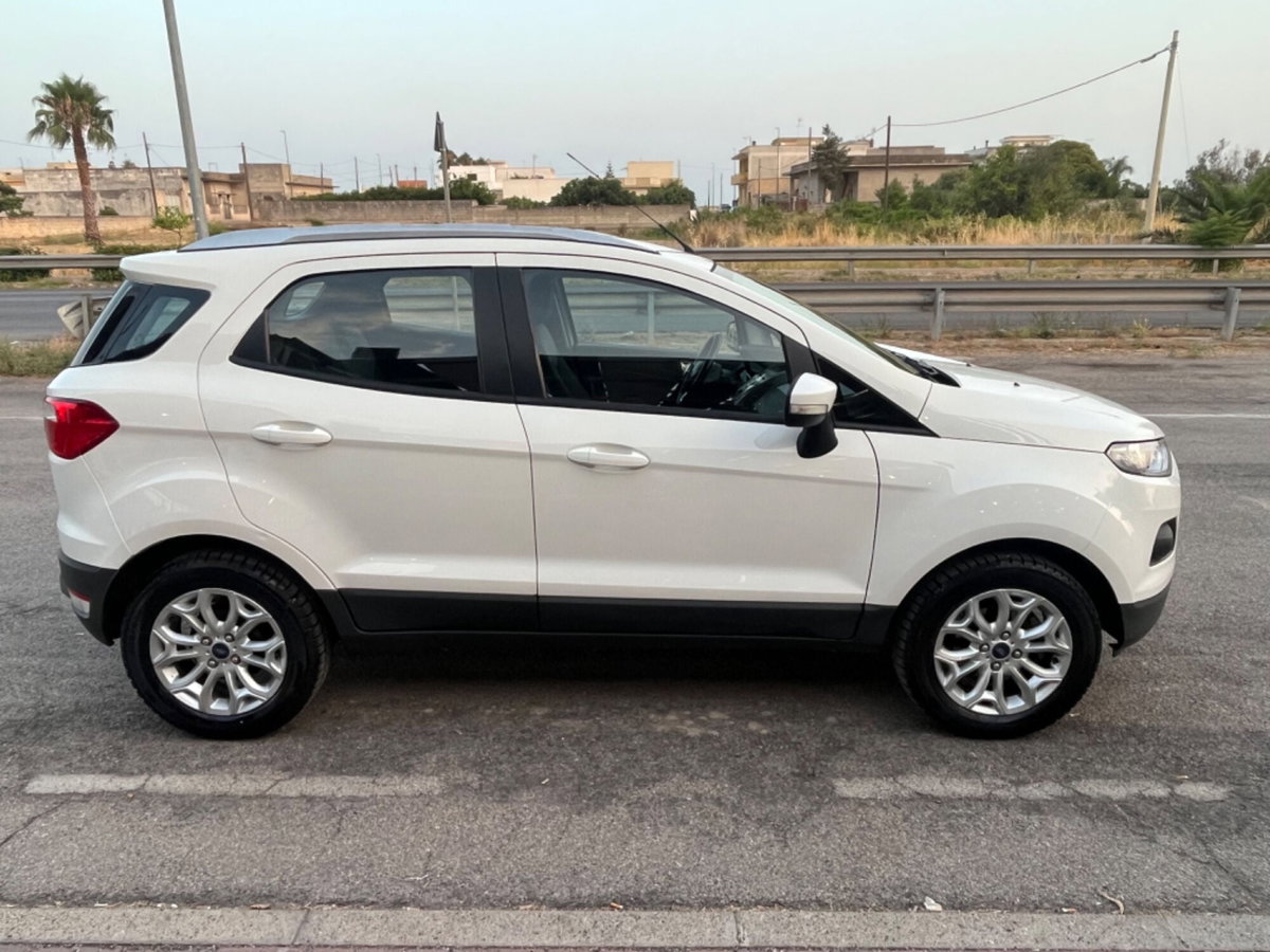 Ford EcoSport 1.0 EcoBoost 125 CV Titanium (4)