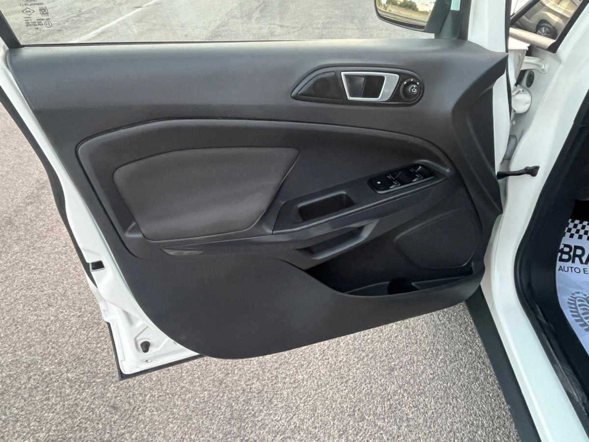 Ford EcoSport 1.0 EcoBoost 125 CV Titanium (9)