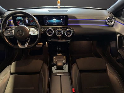 Mercedes-Benz Classe A 180 d Premium (7)