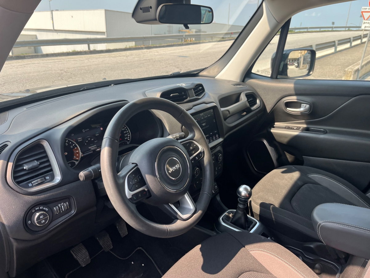 Jeep Renegade 1.0 T3 Limited (8)