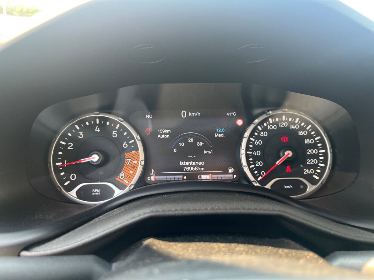 Jeep Renegade 1.0 T3 Limited (9)