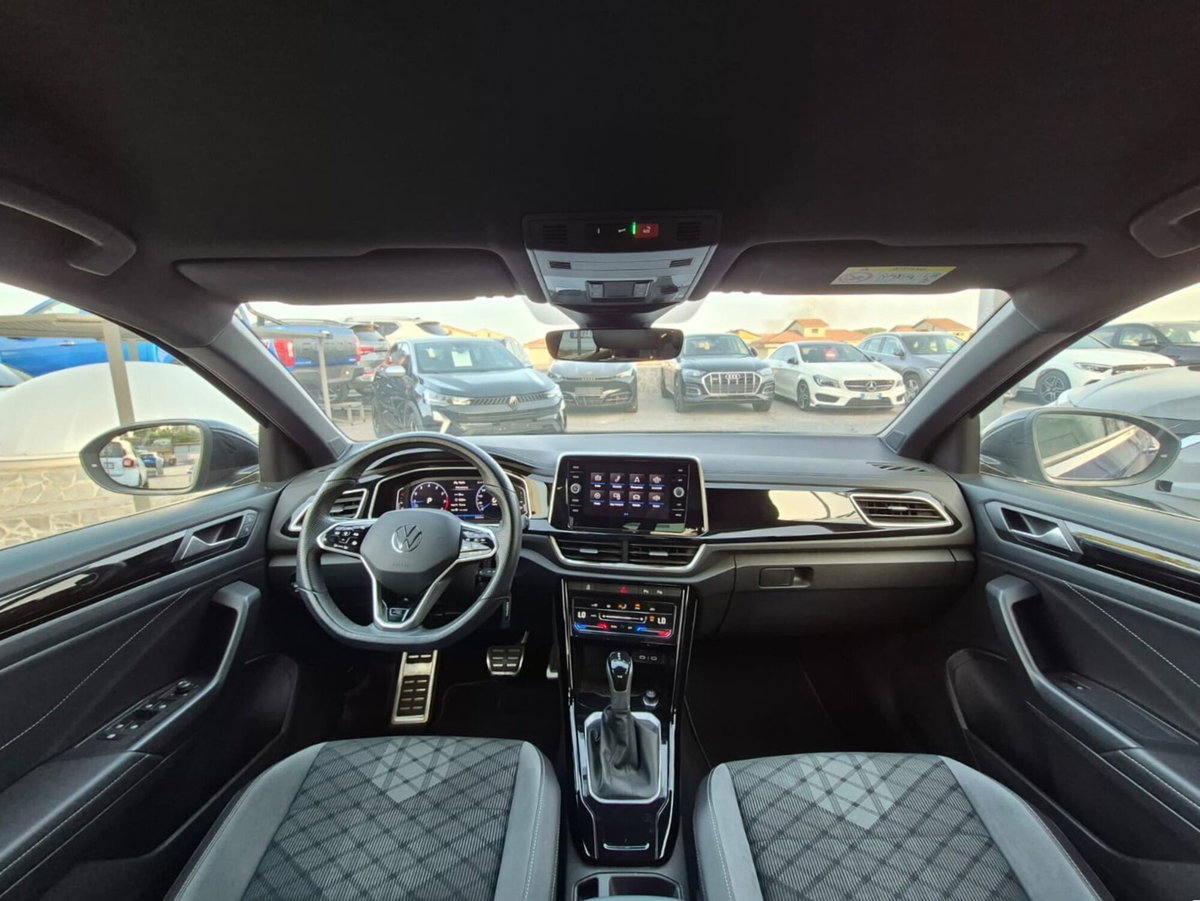 Volkswagen T-Roc 1.5 tsi R-Line dsg (10)