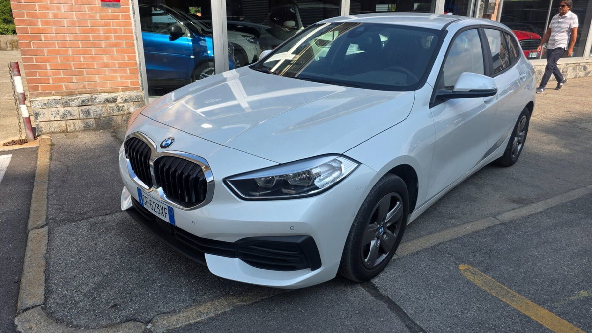 BMW Serie 1 116d 2.0 116CV cat 5 porte Attiva DPF