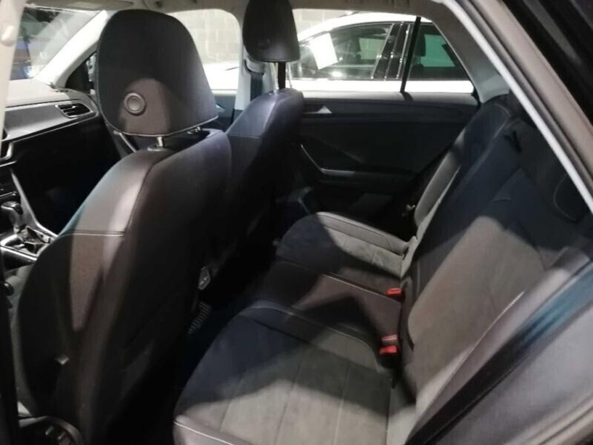 Volkswagen T-Roc 1.5 TSI ACT Style BlueMotion Technology (12)