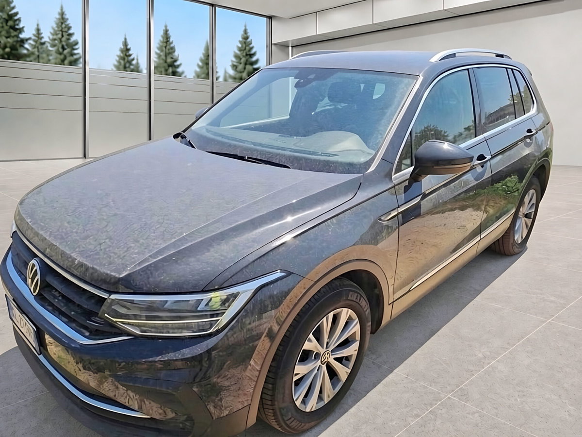Volkswagen Tiguan 2.0 TDI 150 CV SCR DSG 4MOTION Life (2)