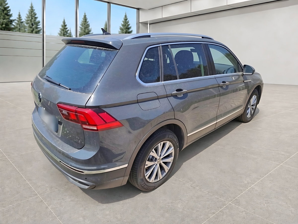 Volkswagen Tiguan 2.0 TDI 150 CV SCR DSG 4MOTION Life (3)