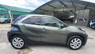 Toyota Aygo X 1.0 VVT-i 72 CV 5 porte Limited Air (10)