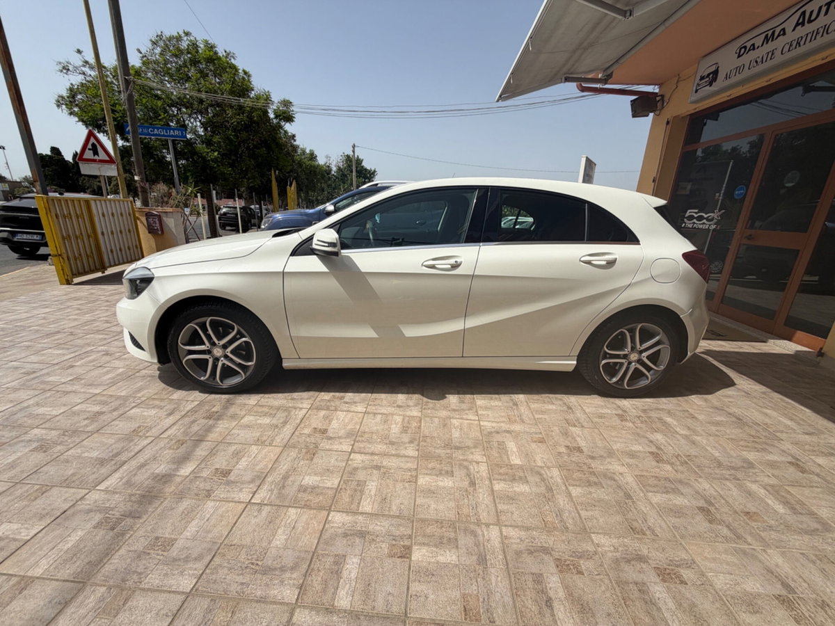 Mercedes-Benz Classe A 180 CDI Dark Night Edition (6)
