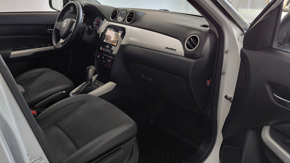 Suzuki Vitara 1.6 VVT 4WD AllGrip V-Top (19)