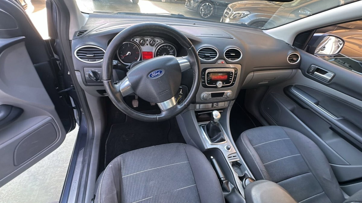 Ford Focus 1.6 TDCi (90CV) 5p. Tit. (2)