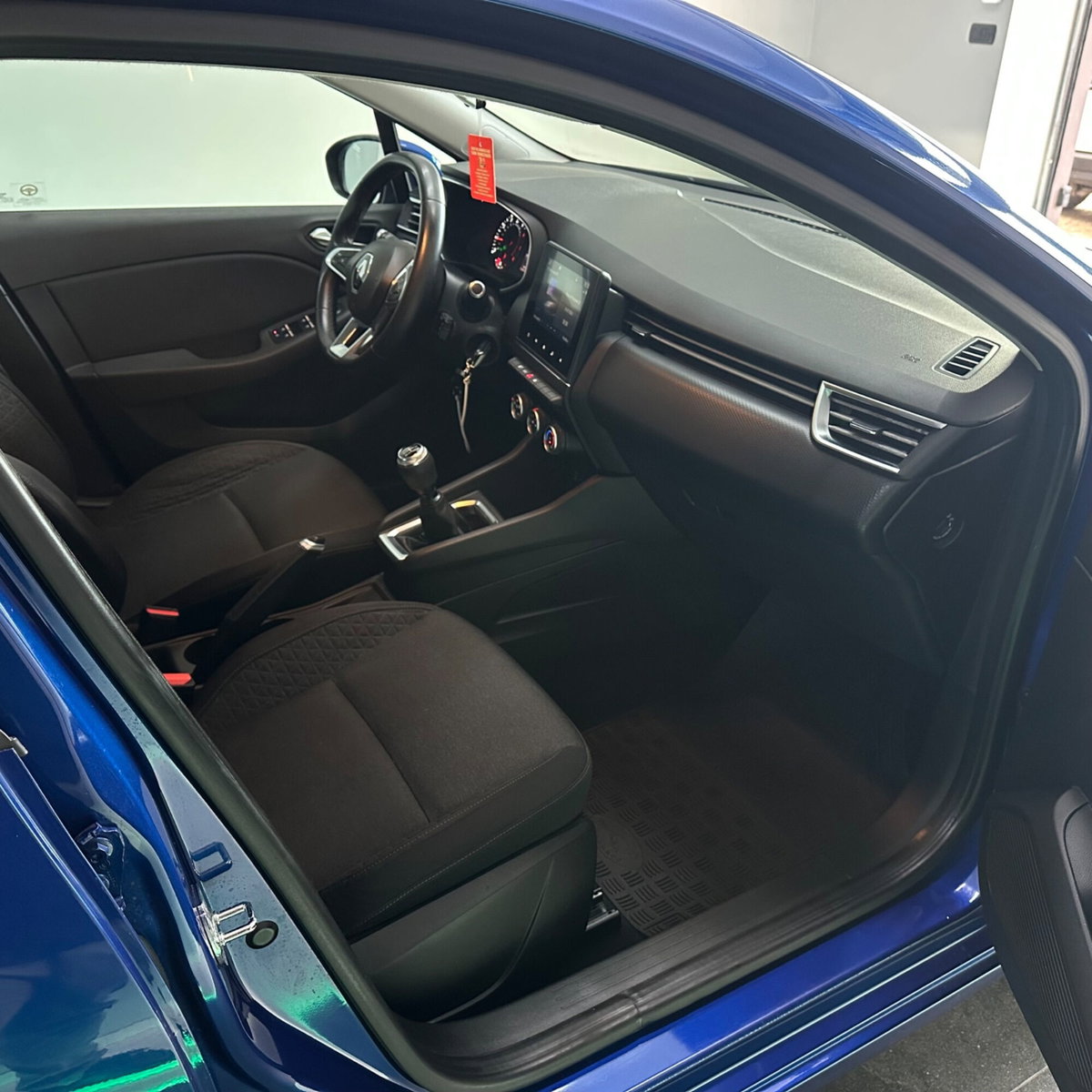 Renault Clio TCe 100 CV 5 porte Business (11)