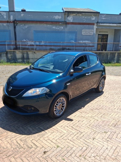 Lancia Ypsilon 1.3 MJT 16V 95 CV 5 porte S&S Gold usata